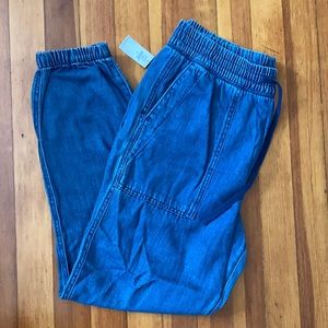 NWT Gap Jean Joggers